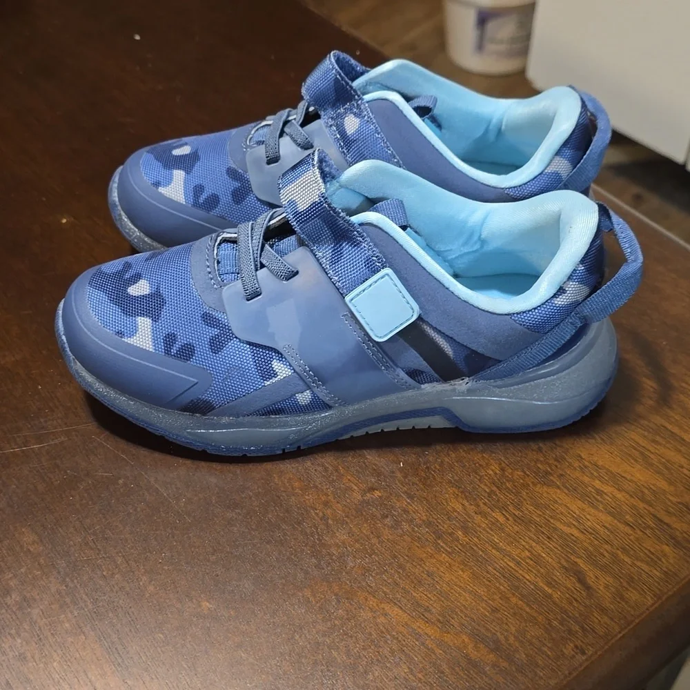 Cat & Jack Navy Camo Reese Light‎ Up Sneakers Size 13